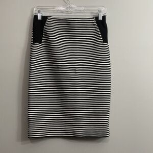 BCBG Black & White Striped Mini Skirt – Women’s Casual Stretch, Bodycon Style Sm